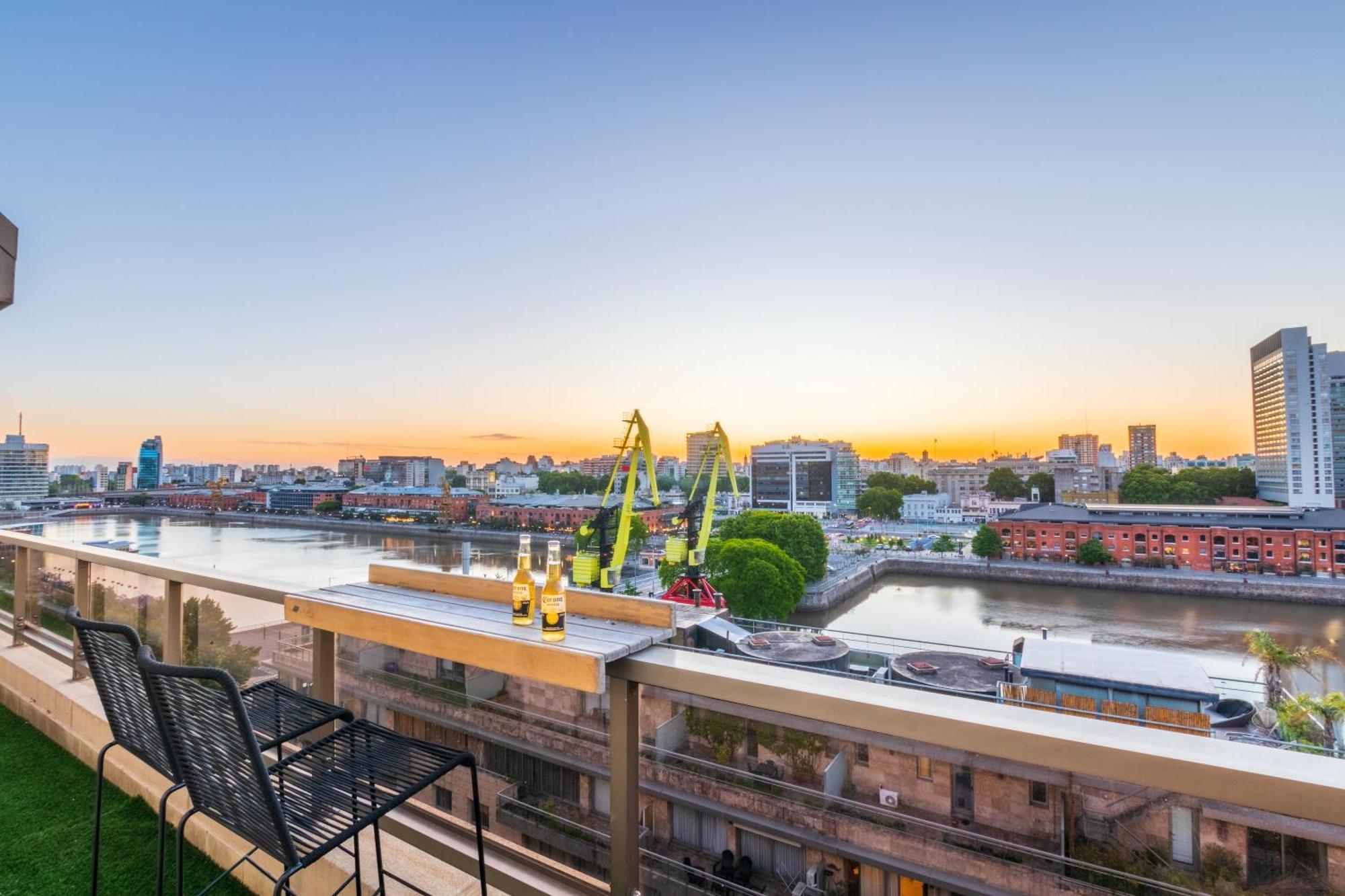 Luxury Apartments In Puerto Madero ブエノスアイレス エクステリア 写真